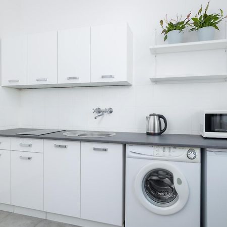 1-Bedroom Apartment - Dluga 65 Street Cracovie Extérieur photo